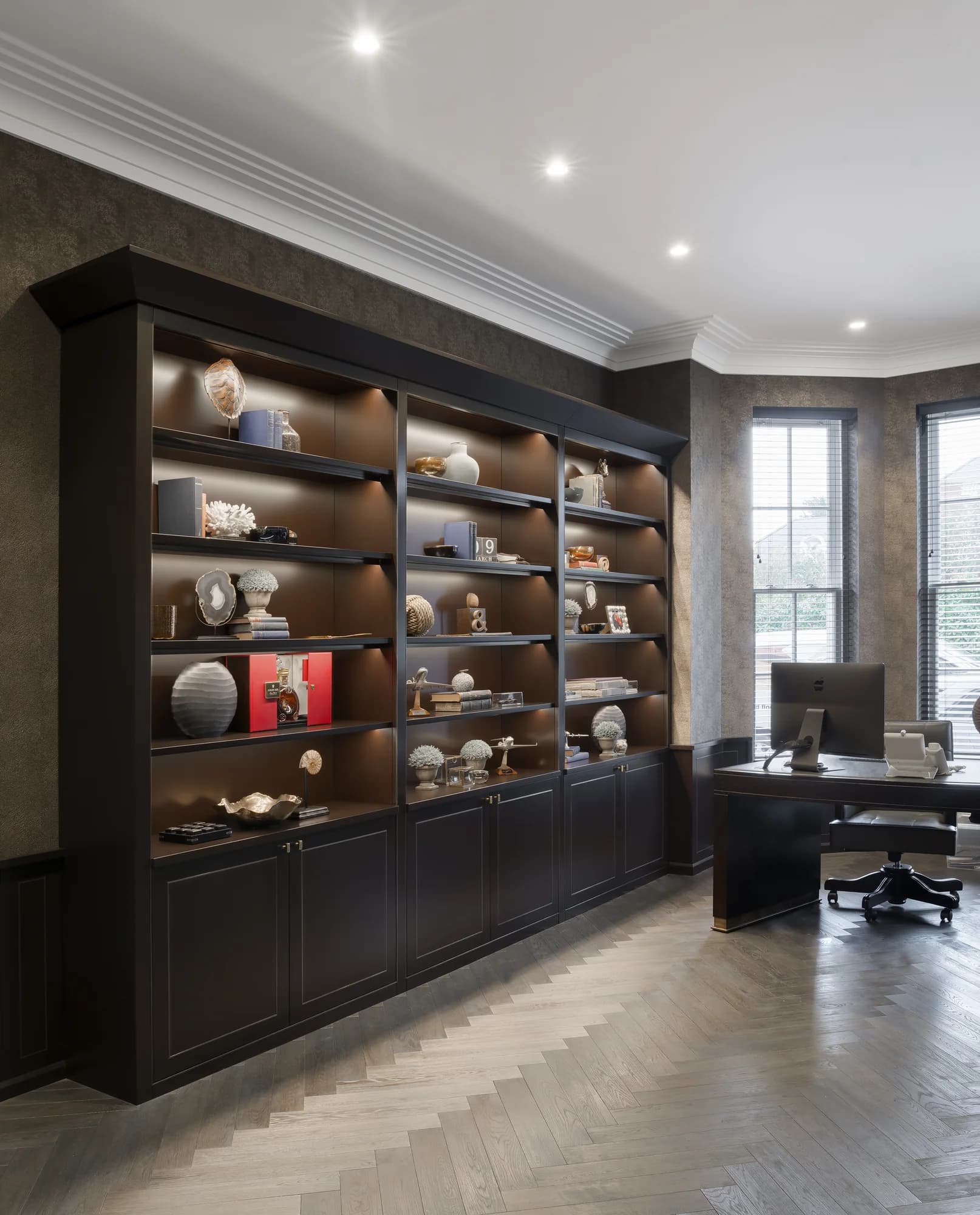 Overall view of Esher home office
